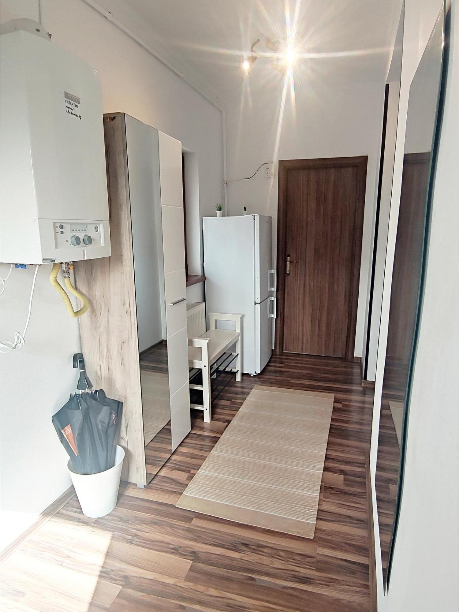 Charming Apartment In Villa Iasi Buitenkant foto